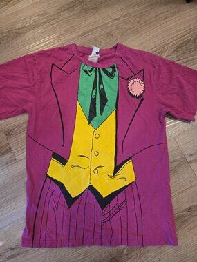 Vintage Batman DC Comics The Joker Suit Costume T-Shirt